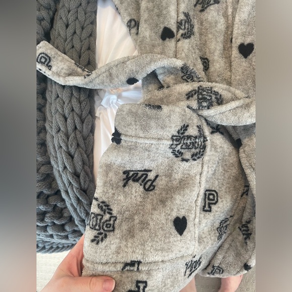 Bath Robe! - Picture 4 of 4